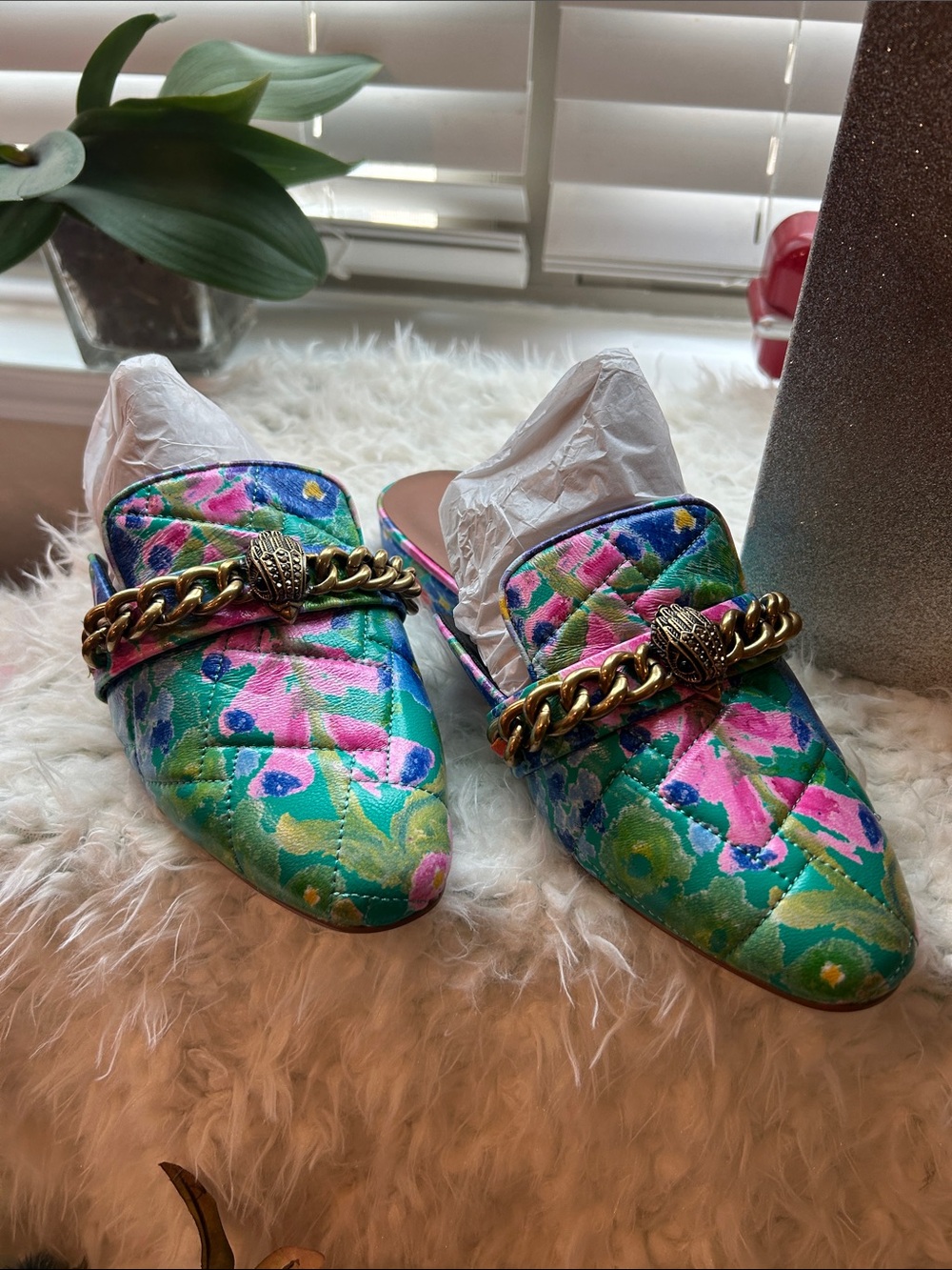 Multicolor slides